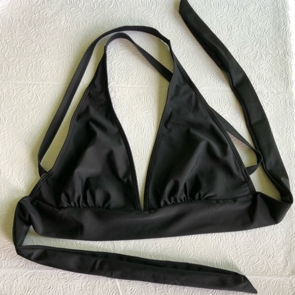 BLACK Halter Bikini Top - Picture 2 of 3